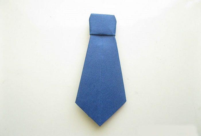 Синий галстук-оригами