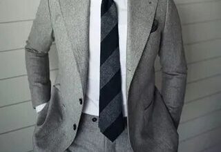 Серый костюм рубашка галстук